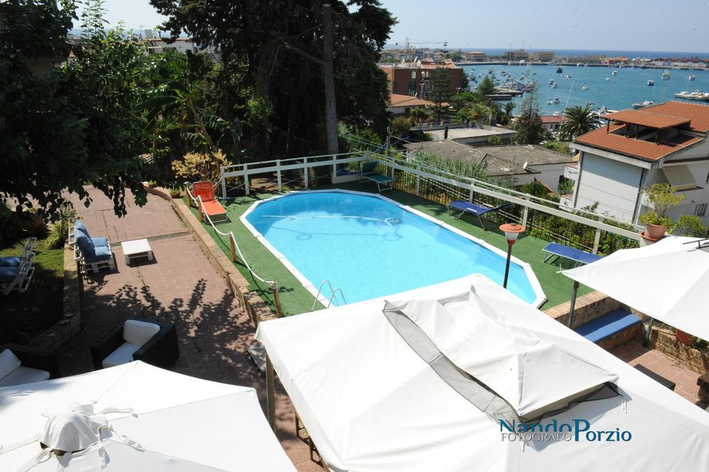 Delle Rondini 3*